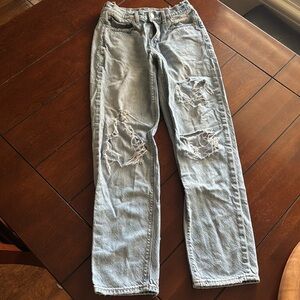American Eagle 90s Straight Size 2 Distressed Jeans Women